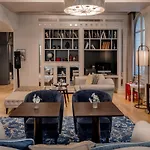 호텔 La Clef Louvre By The Crest Collection 5*