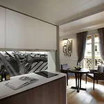 호텔 La Clef Louvre By The Crest Collection 5*