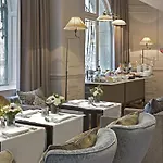 La Clef Louvre By The Crest Collection