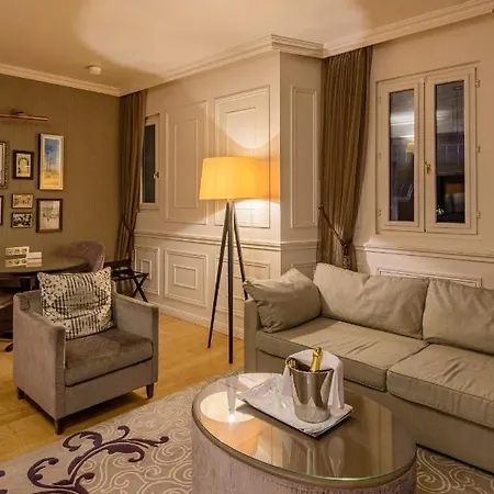 La Clef Louvre By The Crest Collection Hotel 5*