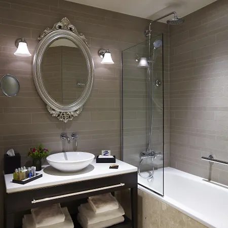 La Clef Louvre By The Crest Collection Hotel 5*
