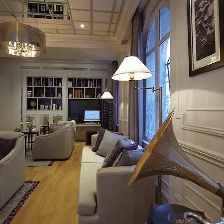 Hotel La Clef Louvre By The Crest Collection 5*