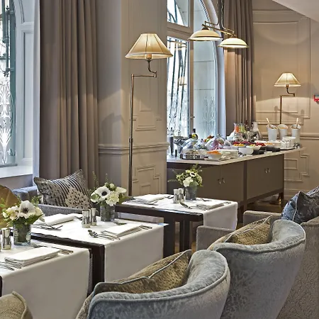 Hotel La Clef Louvre By The Crest Collection Paris