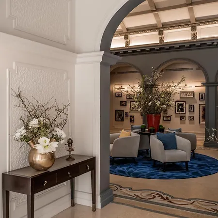 Hotel La Clef Louvre By The Crest Collection Paris