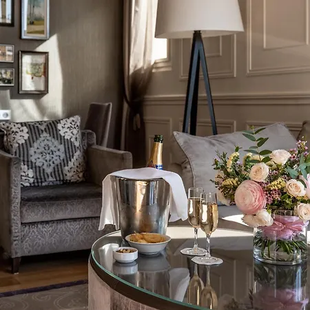 La Clef Louvre By The Crest Collection 5*