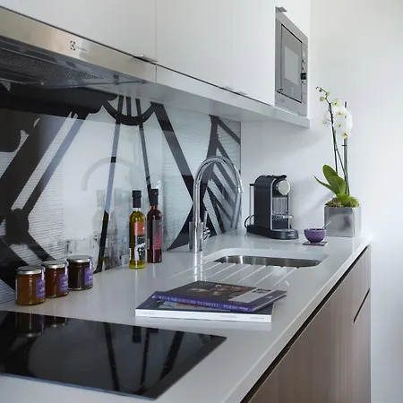 La Clef Louvre By The Crest Collection Paris