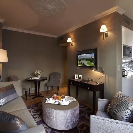 La Clef Louvre By The Crest Collection Hotel Paris