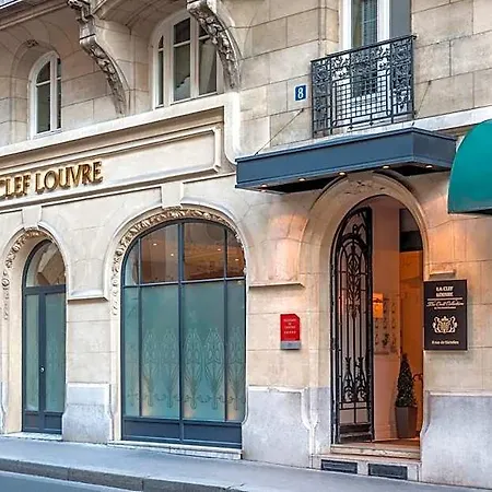 Отель La Clef Louvre By The Crest Collection