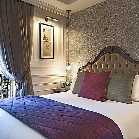 La Clef Louvre By The Crest Collection Париж