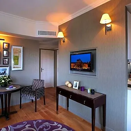 La Clef Louvre By The Crest Collection 5*