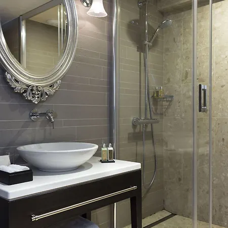 La Clef Louvre By The Crest Collection 5*