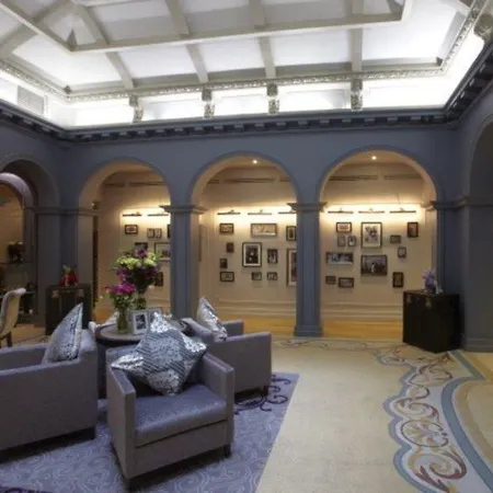 Hotel La Clef Louvre By The Crest Collection 5*