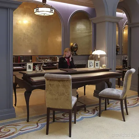 La Clef Louvre By The Crest Collection 5*