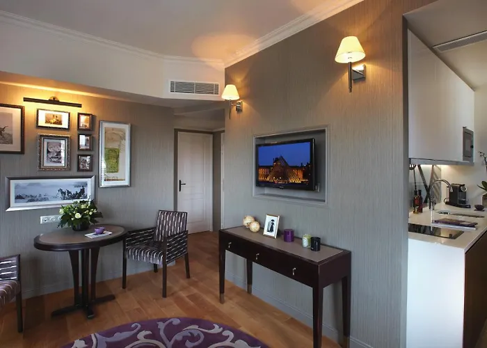 La Clef Louvre By The Crest Collection Hotell Paris