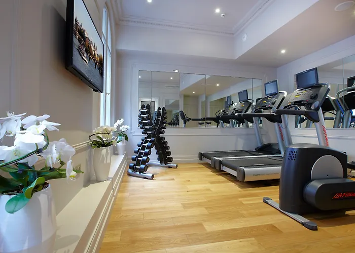 Hotell La Clef Louvre By The Crest Collection