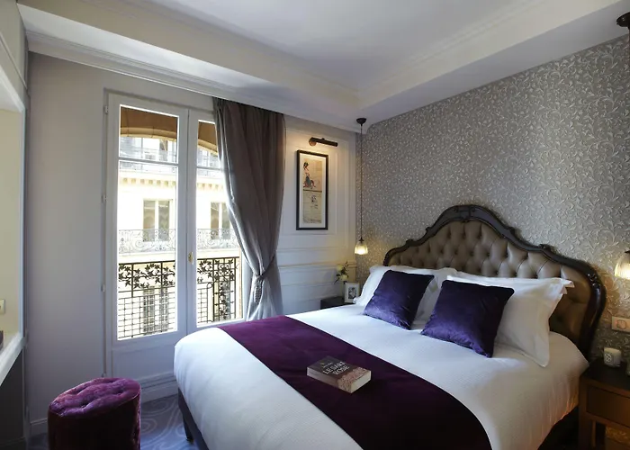 La Clef Louvre By The Crest Collection