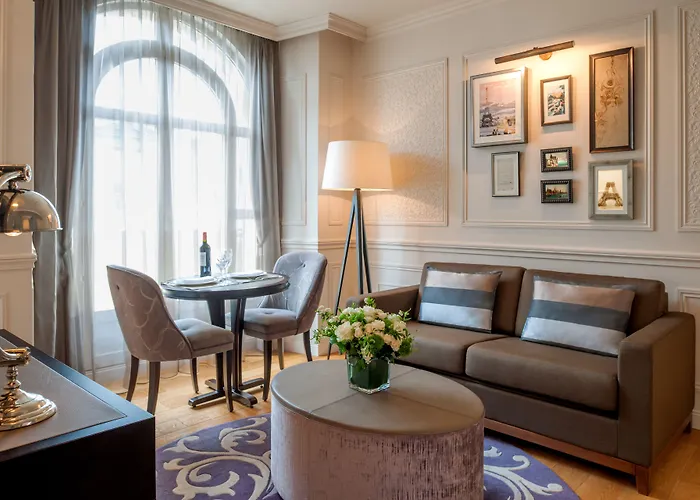 La Clef Louvre By The Crest Collection 5*