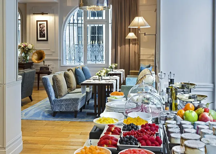 Hotell La Clef Louvre By The Crest Collection