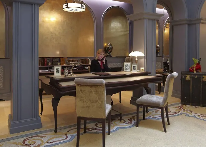 La Clef Louvre By The Crest Collection 5*