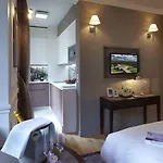 Hotel La Clef Louvre By The Crest Collection Paris